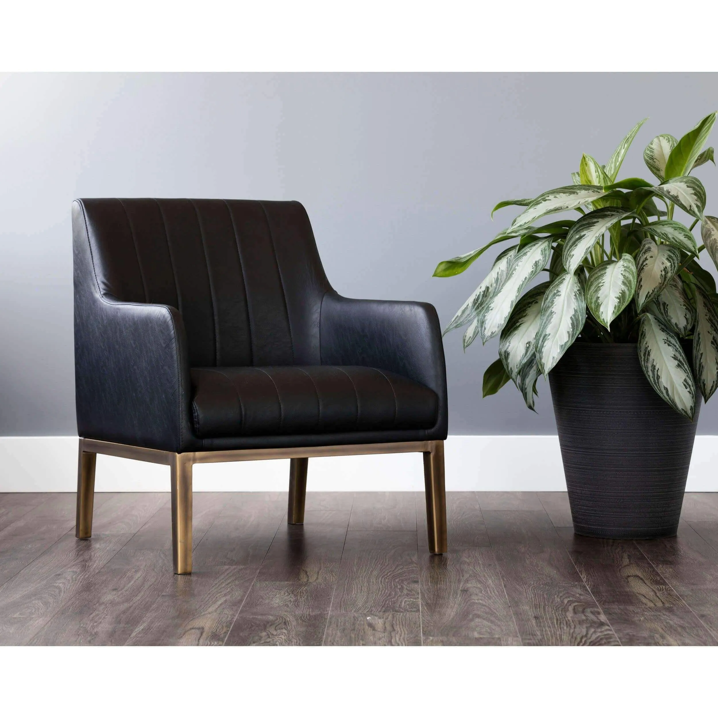 Wolfe Lounge Chair, Vintage Black